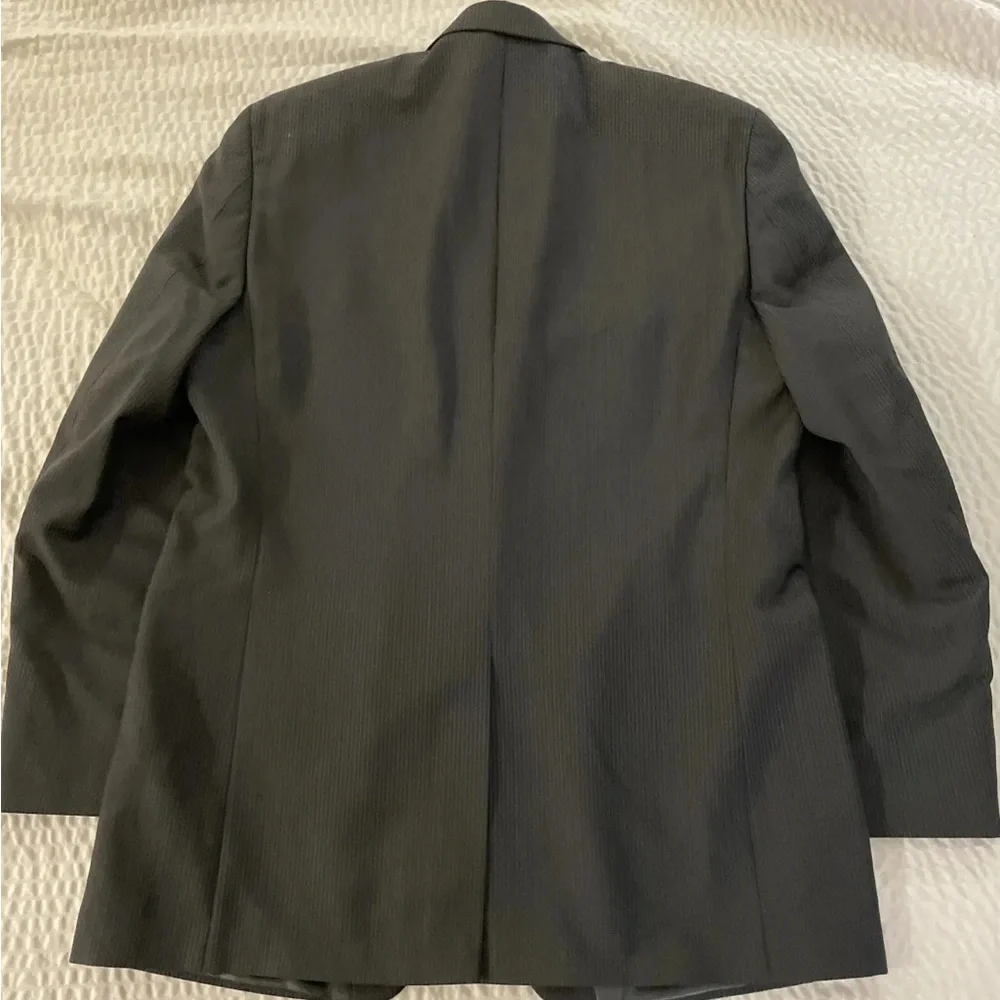 CHAPS‎ Fine stripe Flat Front Suit In Charcoal Size 42 L